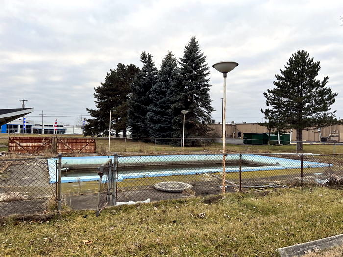 Mel Manor Motel (Welcome Inn) - Dec 11 2022 Photo (newer photo)